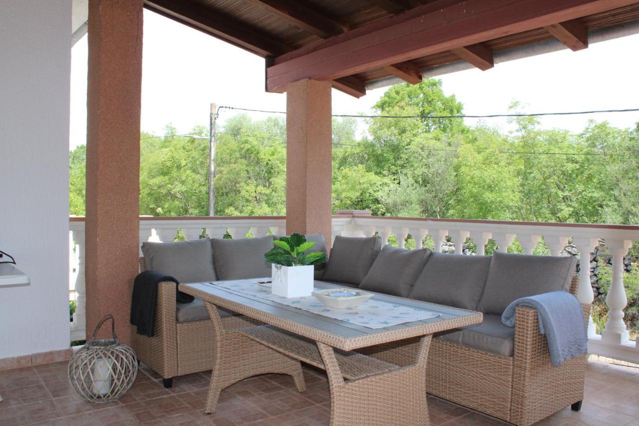 Sveti Vid-Miholjice Apartment Noel מראה חיצוני תמונה