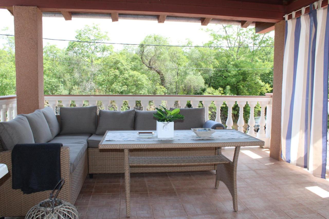 Sveti Vid-Miholjice Apartment Noel מראה חיצוני תמונה