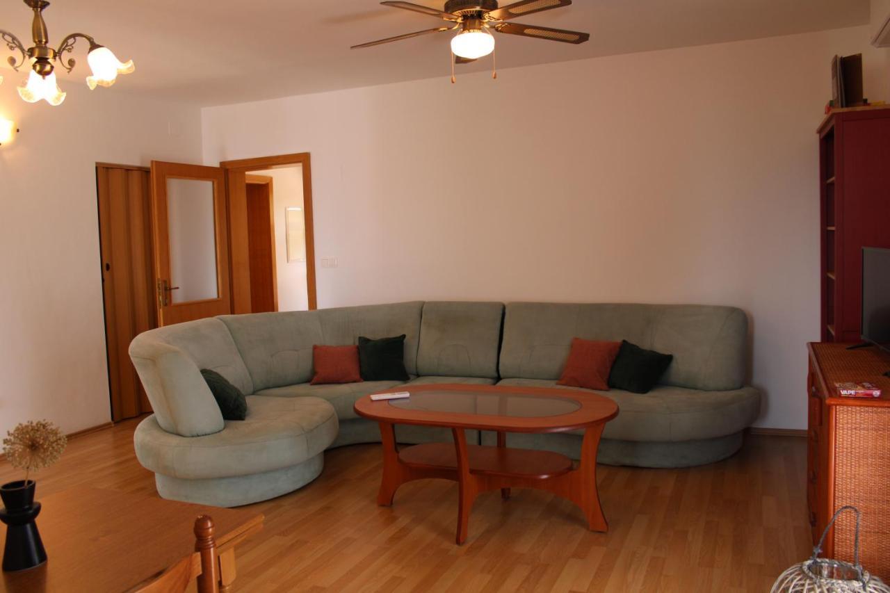 Sveti Vid-Miholjice Apartment Noel מראה חיצוני תמונה